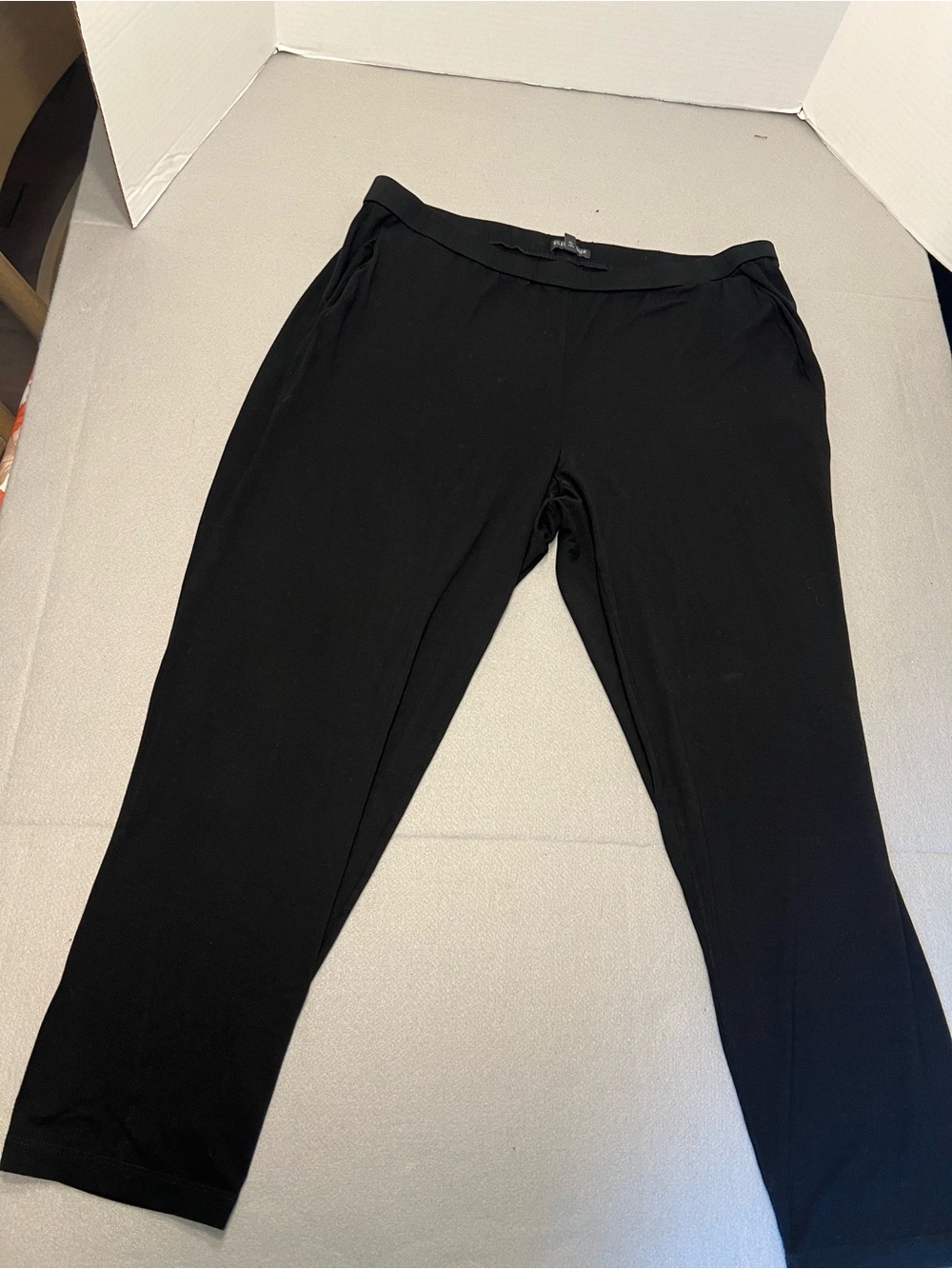 Eileen Fisher sweatpants Black Size 1X Pockets Stretch Yoga